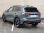 Volkswagen Tiguan R-Line Edition 1.5 eHybrid 204 PK | Navigatie | LED Matrix | Trekhaak | Black style | Panoramadak |
