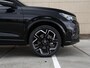 Volkswagen Tiguan R-Line Edition 1.5 eHybrid 272 PK | Navigatie | Trekhaak | LED Matrix | Panoramadak | Black style |
