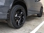 Volkswagen Tiguan R-Line Edition 1.5 eHybrid 204 PK | Navigatie | Trekhaak | LED Matrix | Black style | Panoramadak |