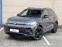 Volkswagen Tiguan R-Line Edition 1.5 eHybrid 204 PK | Navigatie | Trekhaak | LED Matrix | Black style | Panoramadak |
