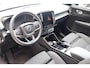 Volvo XC40 Recharge R Design 70 kWh | Stoelverwarming | Parkeercamera | Full Electric | Glossy Black
