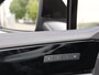 Volkswagen Touareg R Edition 3.0 eHybrid 462 PK Panoramadak | Trekhaak | 22" inch velgen | Navigatie | Lederen bekleding |