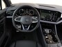 Volkswagen Touareg R Edition 3.0 eHybrid 462 PK Panoramadak | Trekhaak | 22" inch velgen | Navigatie | Lederen bekleding |