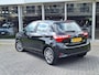 Toyota Yaris 1.5 Hybrid Design | Navigatie, Cruise control, Lichtmetalen velgen, Parkeercamera, Safety sense, Climate control
