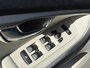 Volvo V40 1.6 T3 Kinetic / Trekhaak / Zomer + Winterset / Stoelverwarming / Cruise Control /