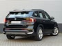 BMW iX1 xDrive30 - Trekhaak - Driving + Parking Ass - Stoelverwarming - Adaptief onderstel