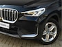 BMW iX1 xDrive30 - Trekhaak - Driving + Parking Ass - Stoelverwarming - Adaptief onderstel
