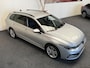 Volkswagen Golf VARIANT 1.0 eTSI LIFE NAVIGATIE ADAPTIVE CRUISE CONTROL ELEK. VERST. BESTUURDERSSTOEL MET MASSAGE APPLE CARPLAY /ANDROID RIJSTROOKSENSOREN ZEER MOOI !!