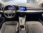 Volkswagen Golf VARIANT 1.0 eTSI LIFE NAVIGATIE ADAPTIVE CRUISE CONTROL ELEK. VERST. BESTUURDERSSTOEL MET MASSAGE APPLE CARPLAY /ANDROID RIJSTROOKSENSOREN ZEER MOOI !!