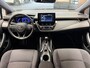 Toyota Corolla 2.0 HYBRID DYNAMIC 153 PK CRUISE CONTROL STUUR EN VOORRUITVERWARMING RIJSTROOKSENSOREN DODEHOEKSENSOREN ACHTERUITRIJCAMERA ZEER MOOI !!