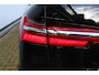 Audi A6 Avant 40 TDI S edition | Incl. 12 maanden Garantie | Panorama dak | Elektrisch wegklapbare trekhaak | Elektrisch verstelbare stoelen met memory | Elektrische kofferbakklep | Keyless entry/start | Stoelverwarming | Adaptive cruise | Navigatie | Schuif/kantel dak | Head-up Display | Dodehoekdetectie | Draadloze telefoonlader |