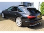 Audi A6 Avant 40 TDI S edition | Incl. 12 maanden Garantie | Panorama dak | Elektrisch wegklapbare trekhaak | Elektrisch verstelbare stoelen met memory | Elektrische kofferbakklep | Keyless entry/start | Stoelverwarming | Adaptive cruise | Navigatie | Schuif/kantel dak | Head-up Display | Dodehoekdetectie | Draadloze telefoonlader |