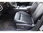 Audi A6 Avant 40 TDI S edition | Incl. 12 maanden Garantie | Panorama dak | Elektrisch wegklapbare trekhaak | Elektrisch verstelbare stoelen met memory | Elektrische kofferbakklep | Keyless entry/start | Stoelverwarming | Adaptive cruise | Navigatie | Schuif/kantel dak | Head-up Display | Dodehoekdetectie | Draadloze telefoonlader |