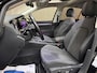 Volkswagen Golf 1.5 eTSI Style DSG 2021 PANO IQ-LIGHT ACC MEMORY