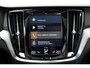 Volvo V60 T8 Twin Engine AWD R-Design | Trekhaak | Geventileerde Comfortstoelen | Parkeercamera | Harman Kardon | Apple Carplay/ Android Auto | BLIS Dodehoekdetectie | Elektrisch Verwarmbare Voorruit | Adaptieve Cruise Control