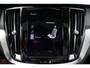 Volvo V60 T8 Twin Engine AWD R-Design | Trekhaak | Geventileerde Comfortstoelen | Parkeercamera | Harman Kardon | Apple Carplay/ Android Auto | BLIS Dodehoekdetectie | Elektrisch Verwarmbare Voorruit | Adaptieve Cruise Control