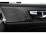 Volvo V60 T8 Twin Engine AWD R-Design | Trekhaak | Geventileerde Comfortstoelen | Parkeercamera | Harman Kardon | Apple Carplay/ Android Auto | BLIS Dodehoekdetectie | Elektrisch Verwarmbare Voorruit | Adaptieve Cruise Control