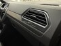 Volkswagen Tiguan 1.4 TSI eHybrid R-Line Business+ | wegklapbare trekhaak | 19 inch velgen | applecarplay/android auto | automaat