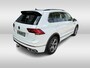 Volkswagen Tiguan 1.4 TSI eHybrid R-Line Business+ | wegklapbare trekhaak | 19 inch velgen | applecarplay/android auto | automaat