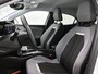 Opel Mokka-e Electric Level 3 50 kWh 136pk Automaat | Warmtepomp | Navigatie | Climate Control | Cruise Control | Camera | Winter-Pack | Dodehoekdetectie | 17"LMV | Apple Carplay/Android Auto |