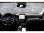 Volvo XC60 2.0 T6 Plug-in Hybrid AWD Ultra Dark | PHEV Long Range | Trekhaak | Luchtvering | Head-up Display | Harman Kardon Audio | Panoramadak | Keyless Entry | Elektrische Achterklep | BLIS | Cruise Control Adaptief | Navigatie
