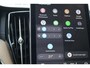 Volvo XC60 2.0 T6 Plug-in Hybrid AWD Ultra Dark | PHEV Long Range | Trekhaak | Luchtvering | Head-up Display | Harman Kardon Audio | Panoramadak | Keyless Entry | Elektrische Achterklep | BLIS | Cruise Control Adaptief | Navigatie
