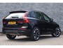 Volvo XC60 2.0 T6 Plug-in Hybrid AWD Ultra Dark | PHEV Long Range | Trekhaak | Luchtvering | Head-up Display | Harman Kardon Audio | Panoramadak | Keyless Entry | Elektrische Achterklep | BLIS | Cruise Control Adaptief | Navigatie