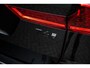 Volvo XC60 2.0 T6 Plug-in Hybrid AWD Ultra Dark | PHEV | Trekhaak | Luchtvering | Head-up Display | Harman Kardon Audio | Panoramadak | Keyless Entry | Elektrische Achterklep | BLIS | Cruise Control Adaptief | Navigatie