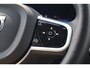 Volvo XC60 2.0 T6 Plug-in Hybrid AWD Ultra Dark | PHEV Long Range | Trekhaak | Luchtvering | Head-up Display | Harman Kardon Audio | Panoramadak | Keyless Entry | Elektrische Achterklep | BLIS | Cruise Control Adaptief | Navigatie