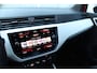 SEAT Arona 1.0-115pk TSI Xcellence Business Intense AUTOMAAT ! Gun uzelf het plezier en comfort van een automaat ! Autm. airco dual, cruise cntrl, LM wielen, keyless entry-keyless go, camera, parkeersensoren v en a, dodehoek ass., LED verl., navigatie, telefoonvoorb. etc