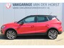 SEAT Arona 1.0-115pk TSI Xcellence Business Intense AUTOMAAT ! Gun uzelf het plezier en comfort van een automaat ! Autm. airco dual, cruise cntrl, LM wielen, keyless entry-keyless go, camera, parkeersensoren v en a, dodehoek ass., LED verl., navigatie, telefoonvoorb. etc