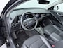 Kia Niro EV DynamicPlusLine 64.8 kWh - Schuif/kantel dak - LED - Trekhaak - Harman/Kardon - Fabrieksgarantie tot 10-2030 of 150.000km