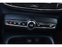 Volvo XC40 T5 Recharge Plus Dark | Stoelverwarming | Trekhaak | Leder | H/K | Memory Stoelen | Glossy Black | Keyless