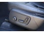 Volvo XC40 T5 Recharge Plus Dark | Stoelverwarming | Trekhaak | Leder | H/K | Memory Stoelen | Glossy Black | Keyless