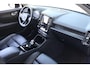 Volvo XC40 T5 Recharge Plus Dark | Stoelverwarming | Trekhaak | Leder | H/K | Memory Stoelen | Glossy Black | Keyless