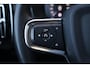 Volvo XC40 T5 Recharge Plus Dark | Stoelverwarming | Trekhaak | Leder | H/K | Memory Stoelen | Glossy Black | Keyless