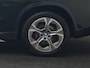 BMW iX1 xDrive30 xLine 67 kWh 306pk Dealer O.H. | Trekhaak Af Fabriek | Camera | Adaptief Onderstel | Lederen Sportstoelen Memory & Verwarmd | Sfeerverlichting | Apple Carplay | Blis | Navigatie | DAB | Virtual | Cruise Control |
