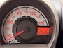 Toyota Aygo 1.0 VVT-i Now Navigatie / Airco / Bluetooth / 5 DRs /  Centr. vergr.