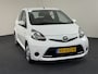 Toyota Aygo 1.0 VVT-i Now Navigatie / Airco / Bluetooth / 5 DRs /  Centr. vergr.