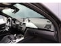 BMW 3-Serie Touring 330d M Sport 19 inch Leder Head-Up Trekhaak