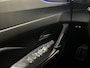 Peugeot e-308 SW GT Avantage EV 54 kWh | STOEL EN STUUR VERWARMING | ELEKTRISCHE KOFFERKLEP | ALCANTARA | CAMERA |