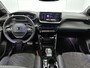 Peugeot e-208 EV 156pk GT 51 kWh Automaat | Elektrische Bedienb. Bestuurdersstoel | Navigatie | Climate Control | Adaptieve Cruise Control | Camera Voor + Achter | Glazendak | Stoelverwarming |