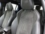 Peugeot e-208 EV 156pk GT 51 kWh Automaat | Elektrische Bedienb. Bestuurdersstoel | Navigatie | Climate Control | Adaptieve Cruise Control | Camera Voor + Achter | Glazendak | Stoelverwarming |