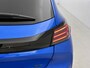 Peugeot e-208 EV 156pk GT 51 kWh Automaat | Elektrische Bedienb. Bestuurdersstoel | Navigatie | Climate Control | Adaptieve Cruise Control | Camera Voor + Achter | Glazendak | Stoelverwarming |