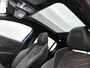 Peugeot e-208 EV 156pk GT 51 kWh Automaat | Elektrische Bedienb. Bestuurdersstoel | Navigatie | Climate Control | Adaptieve Cruise Control | Camera Voor + Achter | Glazendak | Stoelverwarming |