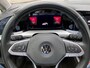Volkswagen Golf 1.0 TSI Life Climatronic Parkeersensoren Navigatie