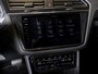 Volkswagen Tiguan 2.0 TSI 4Motion Elegance / 190pk / Trekhaak / Achteruitrij camera / Stoel verwarming voor en achter /