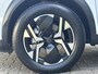 Peugeot 2008 1.2 Hybrid 145pk Allure Automaat | 360º Camera | Navigatie | Adaptieve cruise control | AppleCarPlay/Android