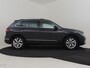 Volkswagen Tiguan 1.5 TSI Elegance | Trekhaak Uitklapbaar | Achteruitrijcamera | Cruise control adaptief | Apple carplay Andoid auto | Stoel/stuurverwarming | DAB | 18"LMV