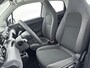 Leapmotor T03 EV Design 37.3 kWh 95pk | Lage kilometerstand! | 265km WLTP Actieradius | Navigatie | Panoramadak | Achteruitrijcamera | Adaptieve Cruise Control | Climate Control | Parkeersensoren | Keyless start | 15" Lichtmetalen velgen |